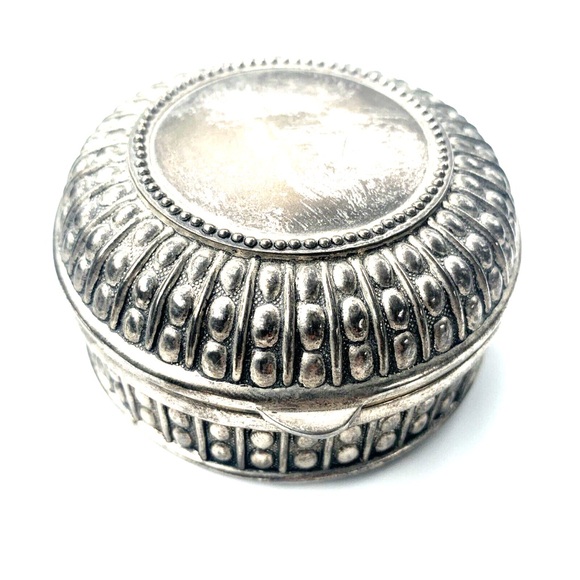 Sheridan Accessories - Vintage Sheridan Silversmiths trinket box.